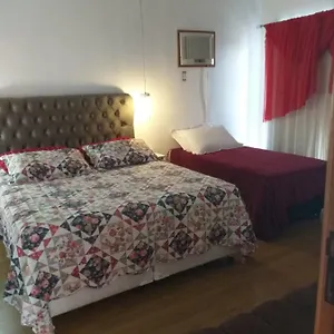  Quarto em Acomodações Particulares Domiciliar Agua